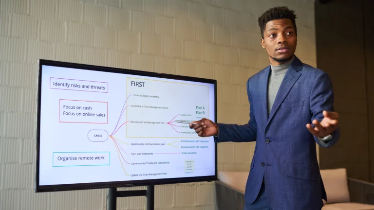 23 Best Startup Pitch Deck Examples: Famous in Tech for 2025