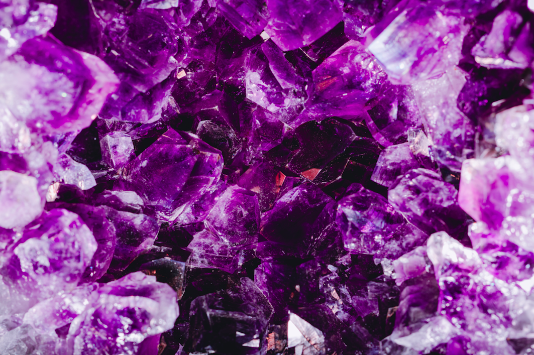 Amethyst - Macro photography of the amethyst crystal by Edalin
