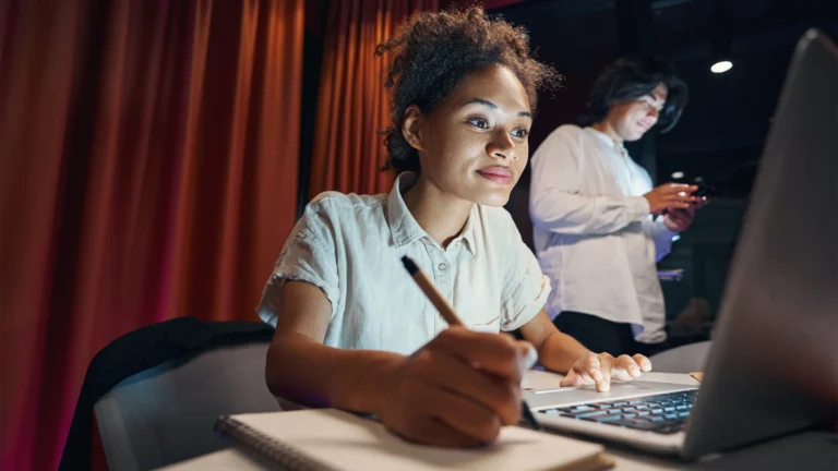 10+ best AI copywriting tools for businesses