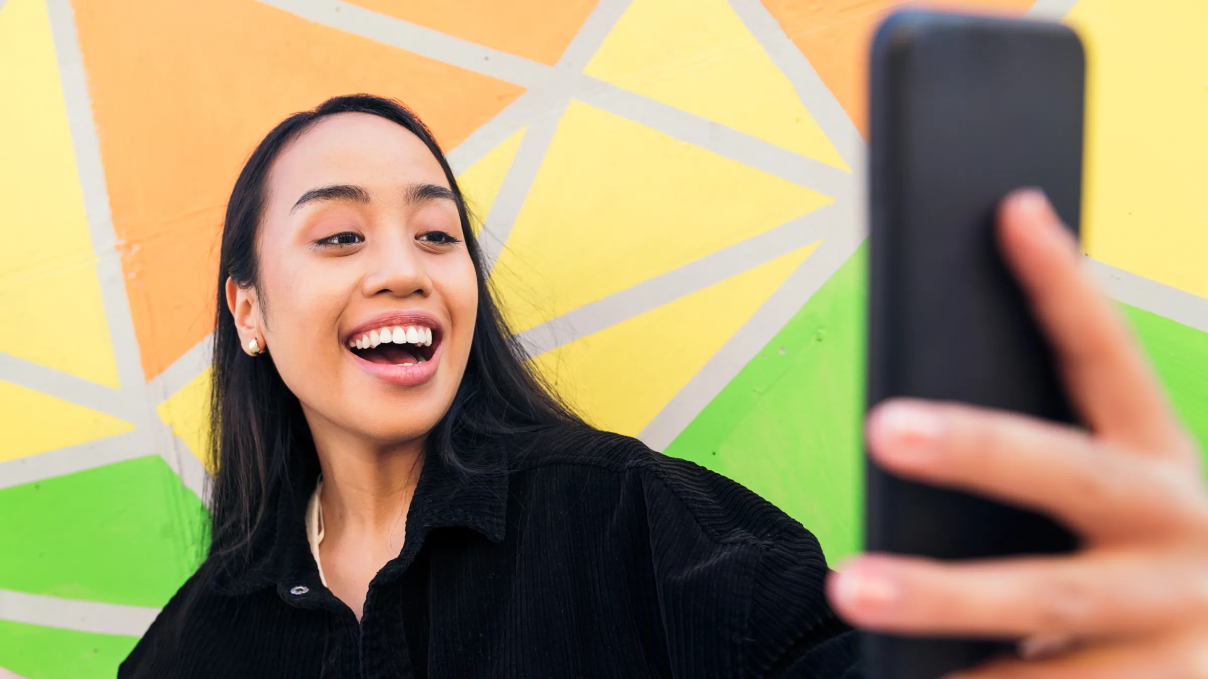 how to use instagram to boost your design brand