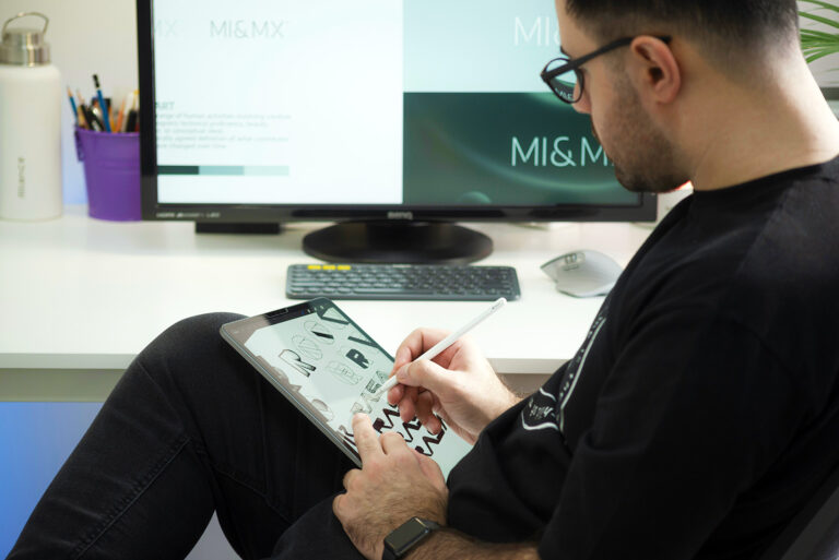 How motion designers are using AI: Workflow tips, tools & real examples